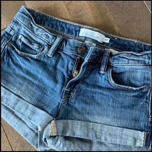 2/$15 h & m shorts 👑